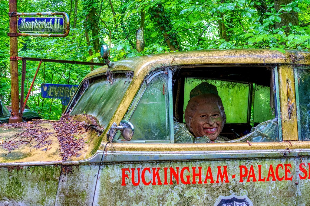 HDR Auto Skulpturen Park museum Neandertal oldtimer urbex decay abandoned derelict abandonne Michael Fröhlich froehlich Duitsland deutschland kunst art